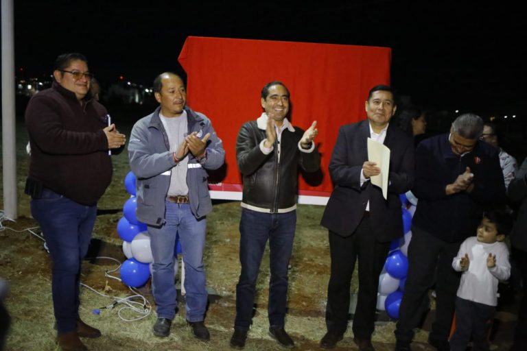 Entregan obra de iluminación en carretera a La Zacatecana