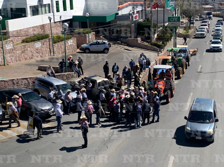 Protestan agricultores por cuotas energéticas
