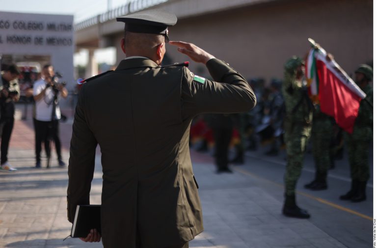 Cambia Ejército perfil; recluta universitarios