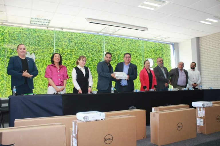 Continúa entrega de equipos por parte de programa de expansión U079