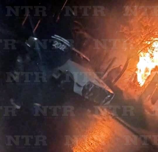 Grupo armado incendia vivienda y balea vehículo