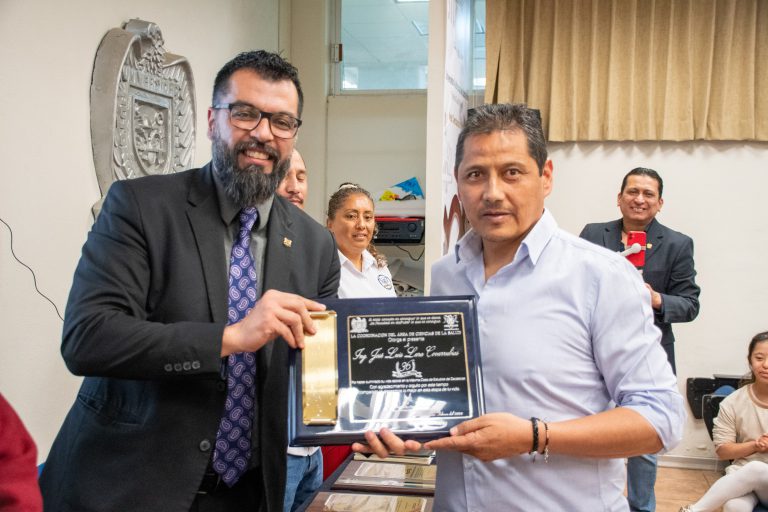 Entregan reconocimientos a trabajadores jubilados