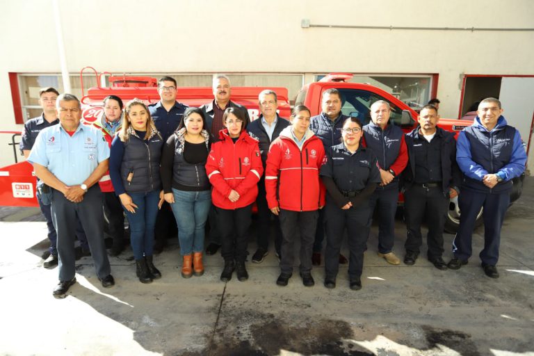 Equipan a elementos de Protección Civil y Bomberos de Jerez