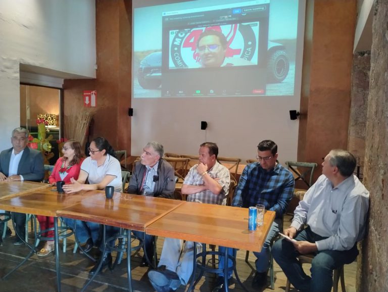 Forman comité en defensa del voto