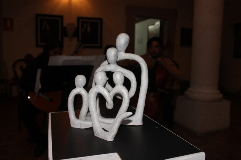 Inauguran exposición colectiva Campo y Medio en Jerez