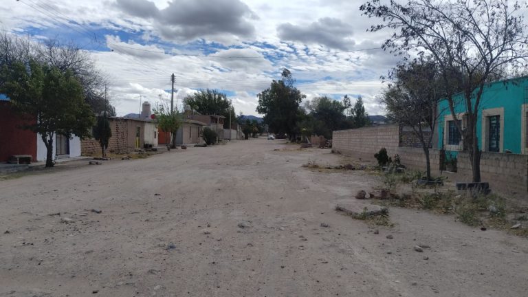 Instan a apoyar a familias vulnerables con despensas