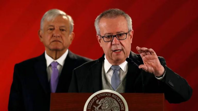 Murió Carlos Urzúa, ex Secretario de Hacienda