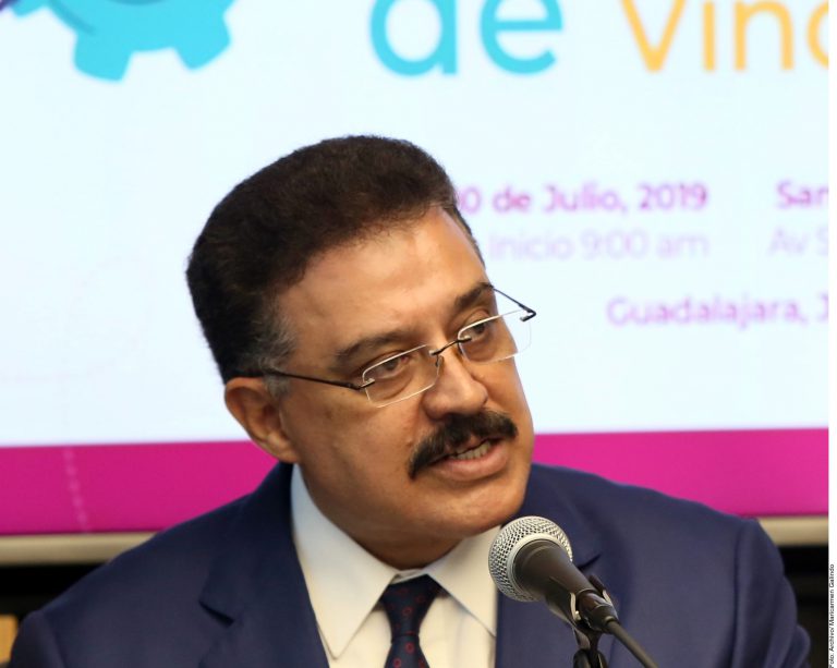 Ocultó Carlos Lomelí propiedades