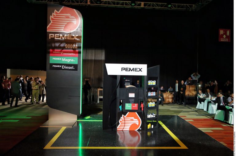 Gasolineras de Pemex enfrentan desabasto