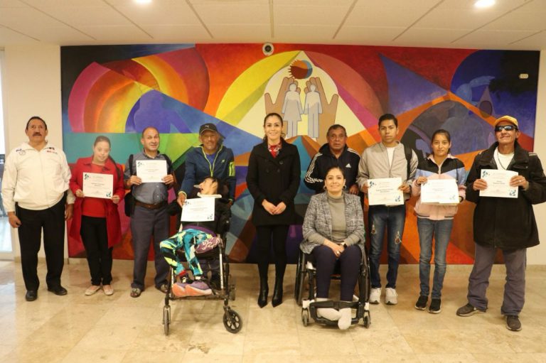 Reconocen a ganadores de Carrera de Convivencia de CDHEZ