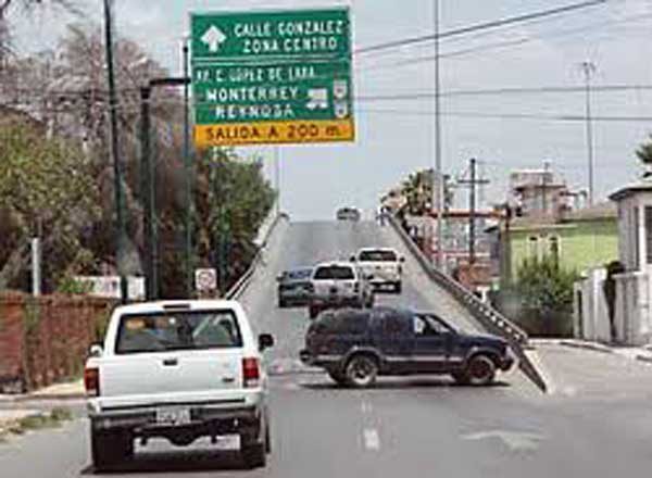 Registra narcobloqueos Nuevo Laredo