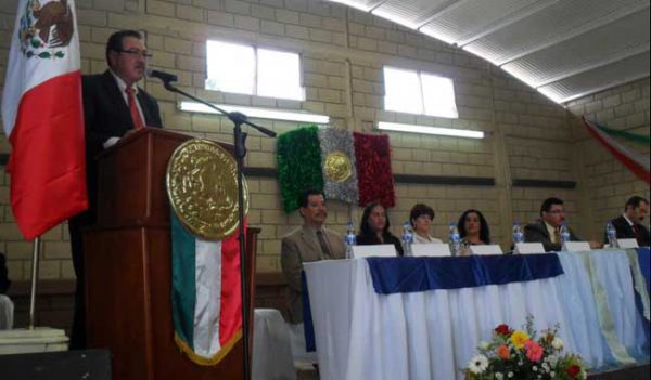 Rinde cuentas Alfonso Estrada en Chalchihuites