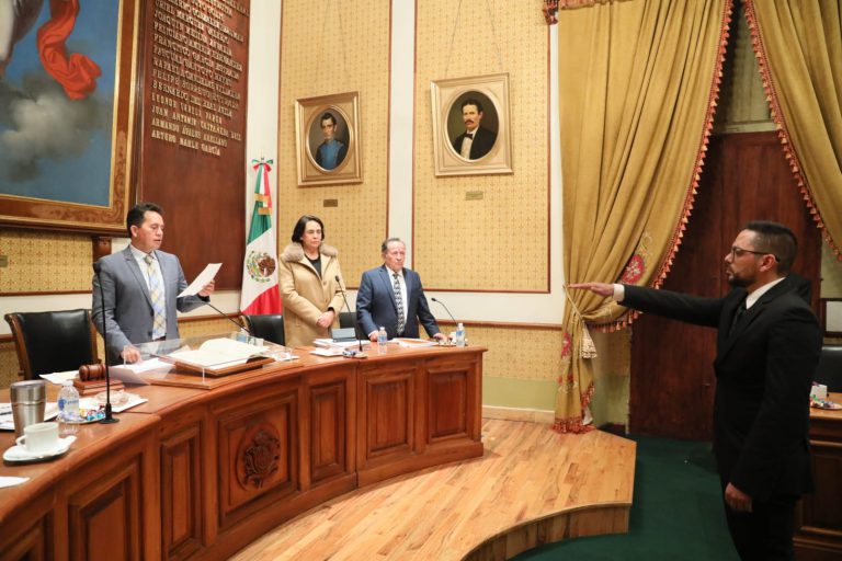 Rinde protesta nuevo juez interino del Tribunal Superior de Justicia