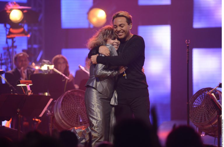 Verónica y Cristian Castro visitan la Basílica de Guadalupe