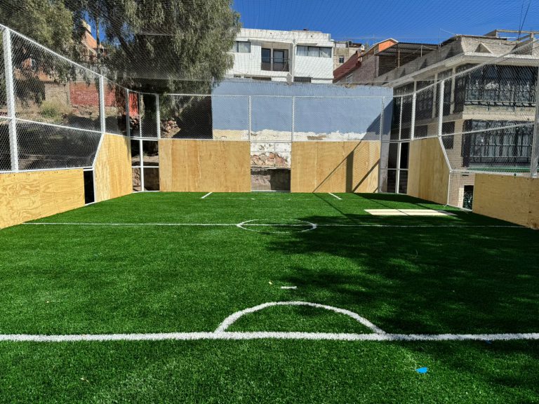 Avanza cancha de futbol rápido en colonia Díaz Ordaz