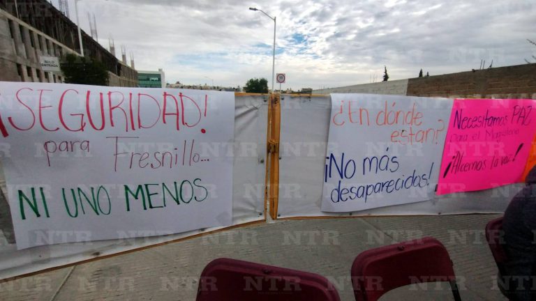 Se manifiestan por director privado de la libertad en Fresnillo