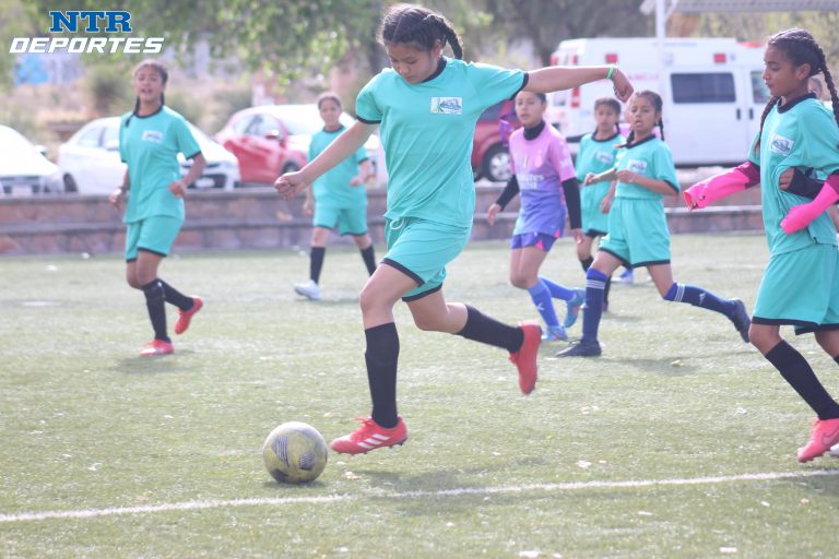 Guadalupe es campeón de fútbol femenil escolar