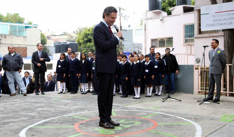 Capacitar, otro lado de la moneda: Nuño Mayer