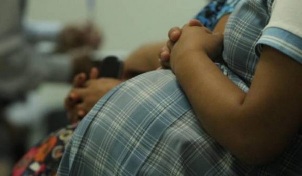 Carece México de plan maestro contra embarazo adolescente