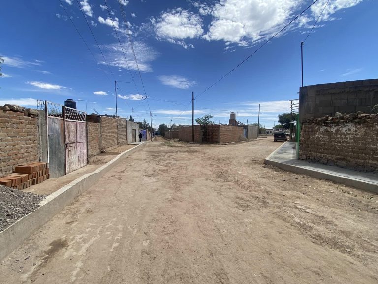 Cierran calles en Cuauhtémoc; se preparan para pavimentación