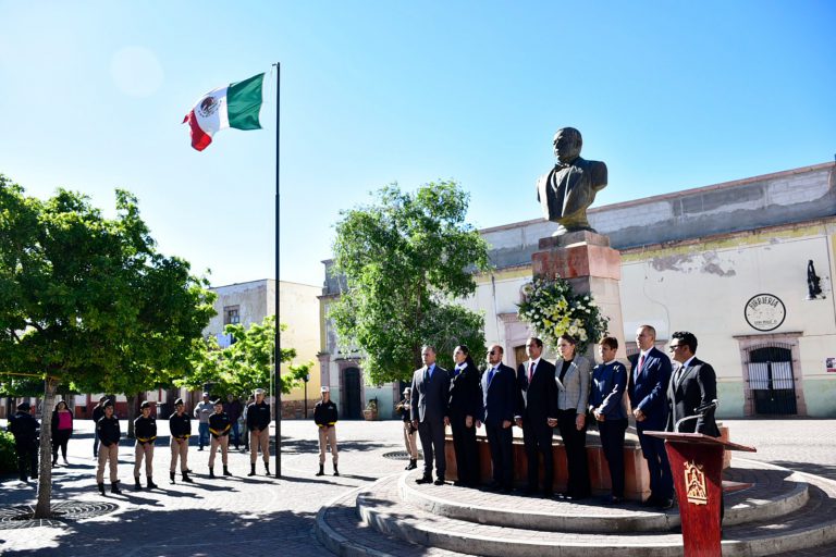 Conmemoran en Guadalupe 218 años del natalicio de Benito Juárez