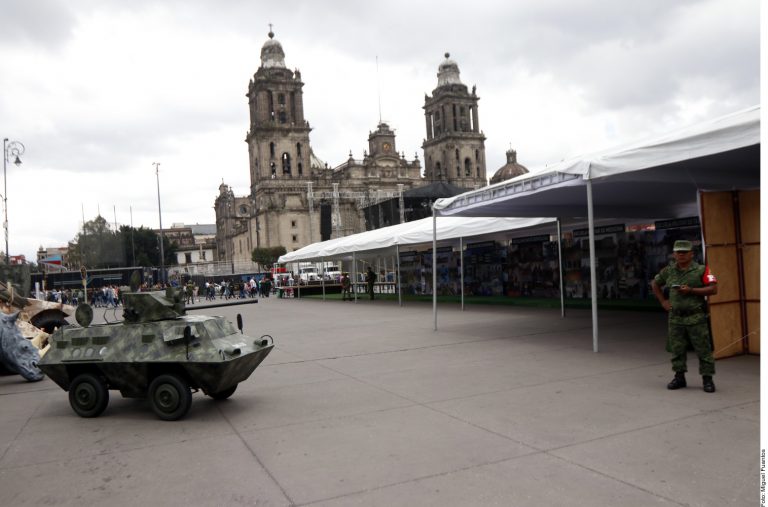Exhibición en el Zócalo