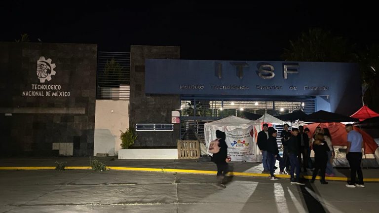Exigen alumnos levantar huelga del tecnológico