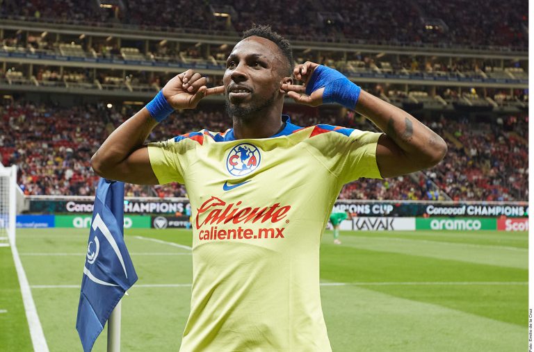 Pone América a Chivas en la lona en Octavos de Concacaf