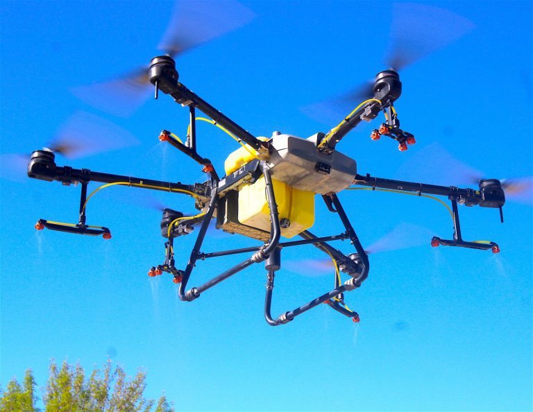 Derriban fuerzas rusas dos drones que volaban hacia Moscú