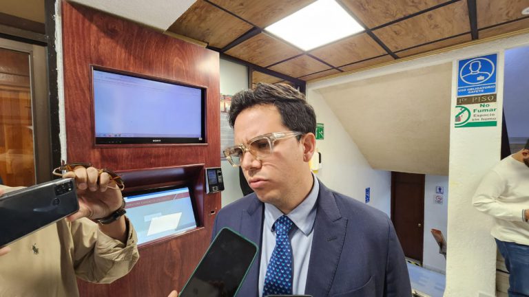 Asignan guardias en oficinas de gobierno