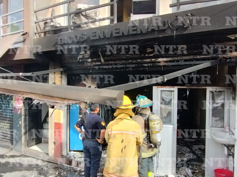 Se incendia local de tacos envenenados