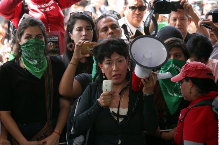 Suben feminicidios un 150% en 4 años