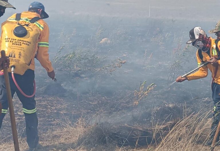 Apagan incendio en Valparaíso