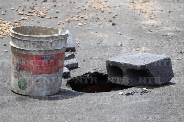 Denuncian abandono de obra en Fraccionamiento Santa Rita