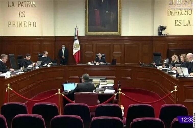 Avala Corte reforma de hidrocarburos de AMLO
