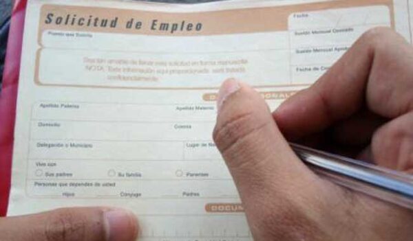 Baja desempleo marginalmente