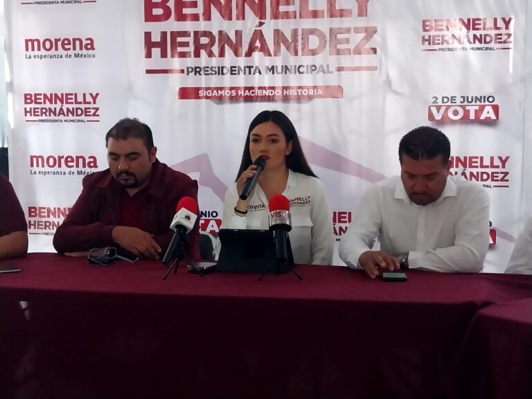 Acusan a mineros de quitar propaganda morenista