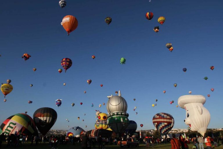 Cada vuelo en globo es una aventura: piloto español