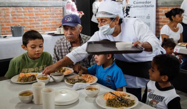 Comedores comunitarios tendrán menús más balanceados