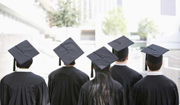 Emigran a EUA ocho por ciento de egresados en educación superior