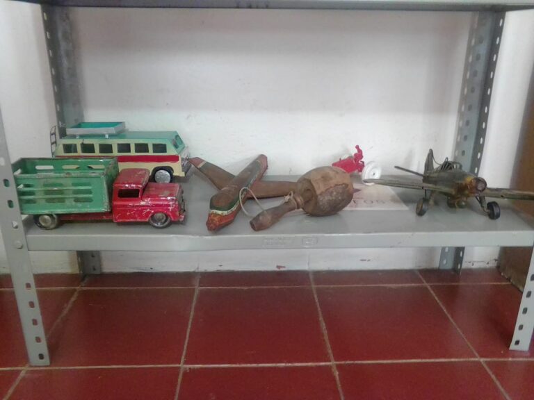 Exhiben juguetes de los 40 en Río Grande