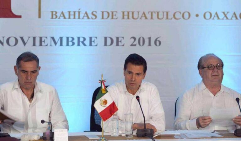 Gobierno acompañará a estados en saneamiento financiero: Peña Nieto