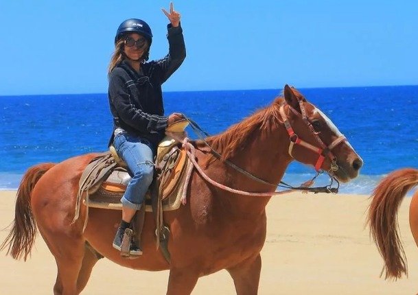 Goza Halle Berry de unas vacaciones familiares en México