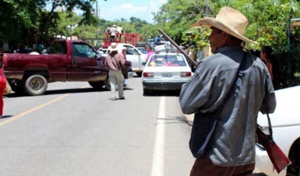 Guardias comunitarias buscan acuerdo para seguridad en Guerrero: UPOEG