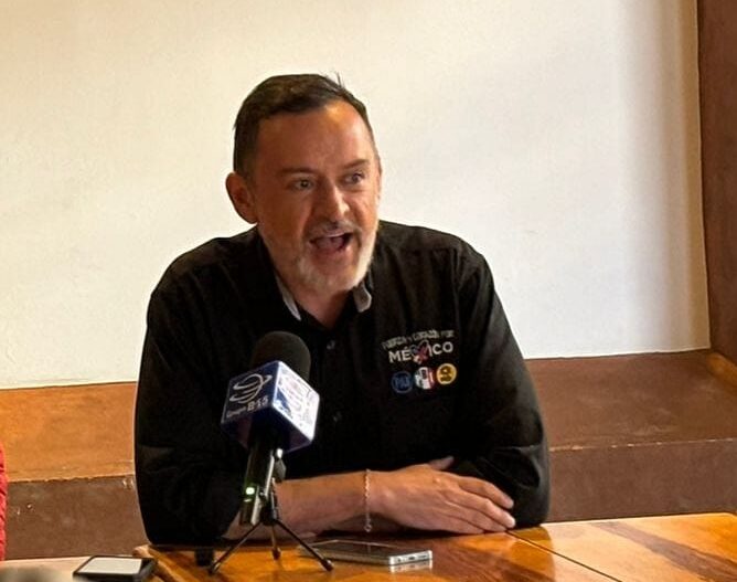 Denuncian candidatos del PRD entrega de dádivas