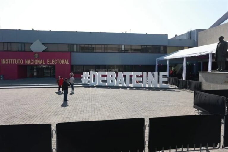 Suavizan formato para último debate presidencial
