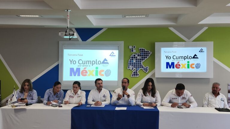 Se reúne Saldívar con Canacozac