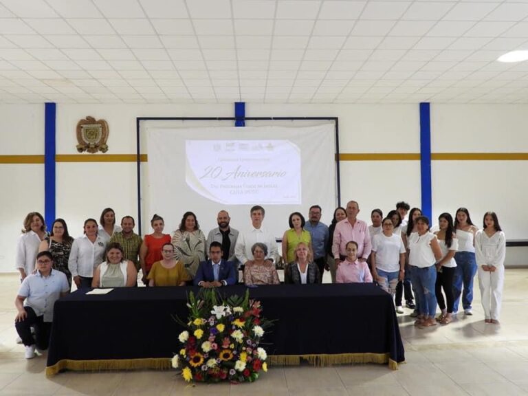 Celebra Campus Jalpa 20 aniversario del Programa Único de Inglés