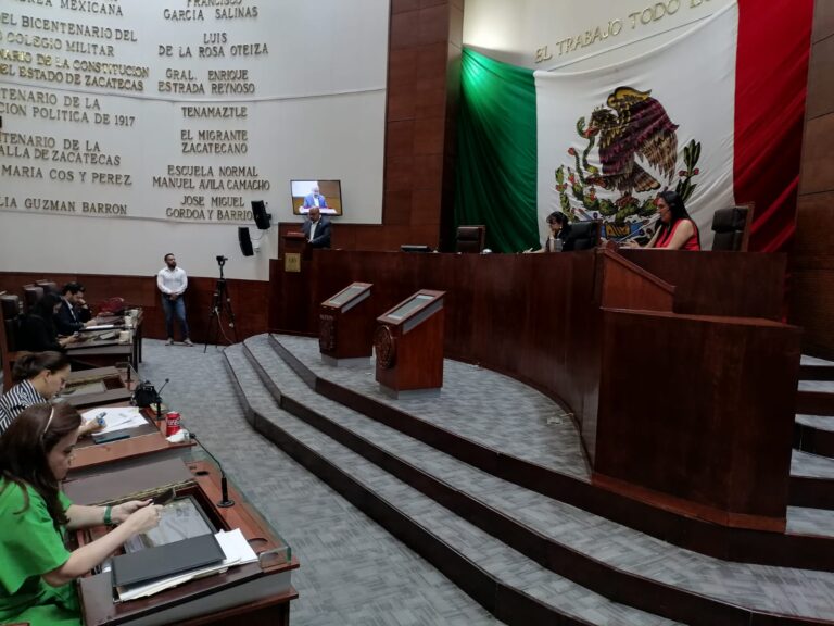Piden que rector de la UAZ comparezca ante el Congreso