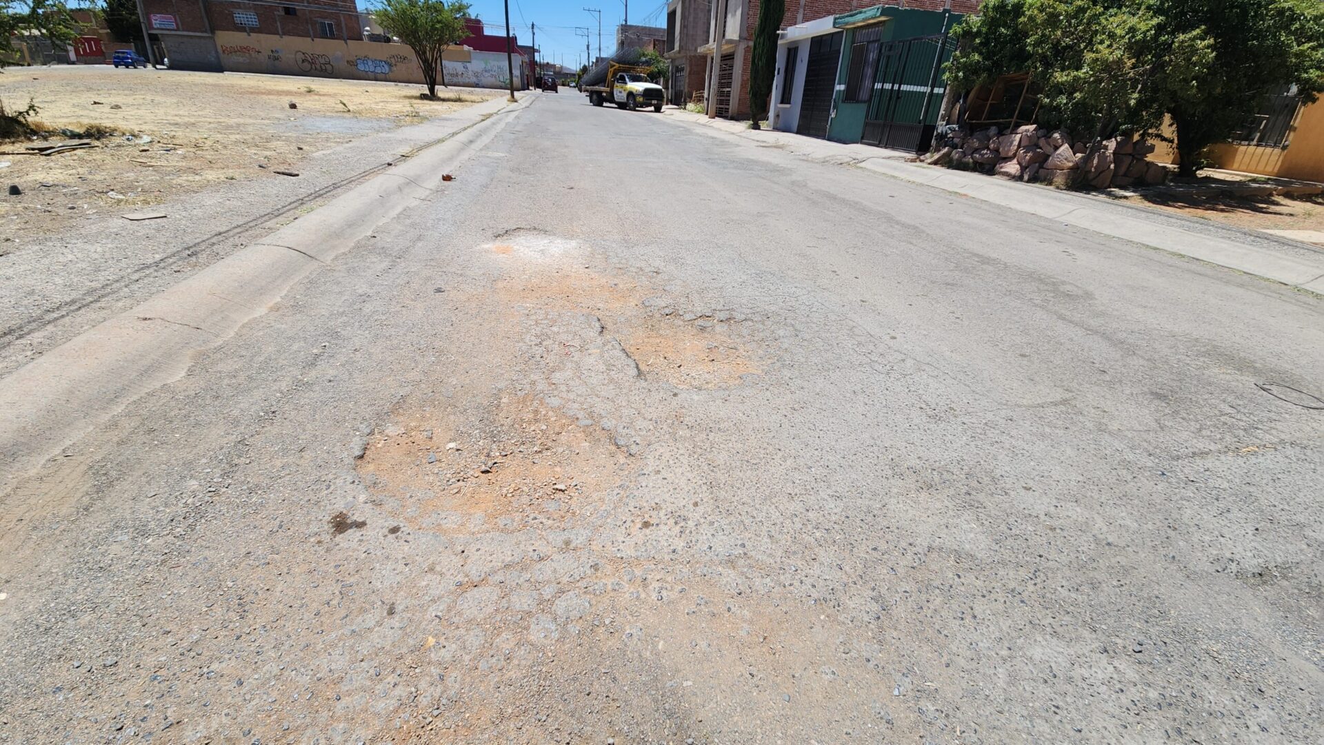 En Villas de Guadalupe, más baches que pavimento NTR Zacatecas